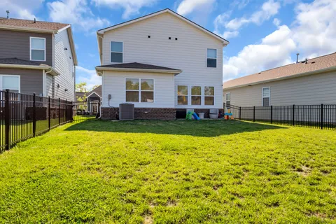 $415,000 | 1064 Linn Cv Court, Gallatin, TN 37066