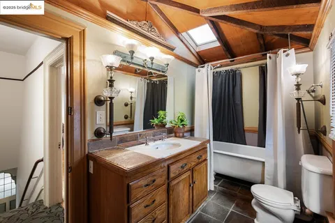 $1,648,000 | 1924 7th Avenue, Oakland, CA 94606