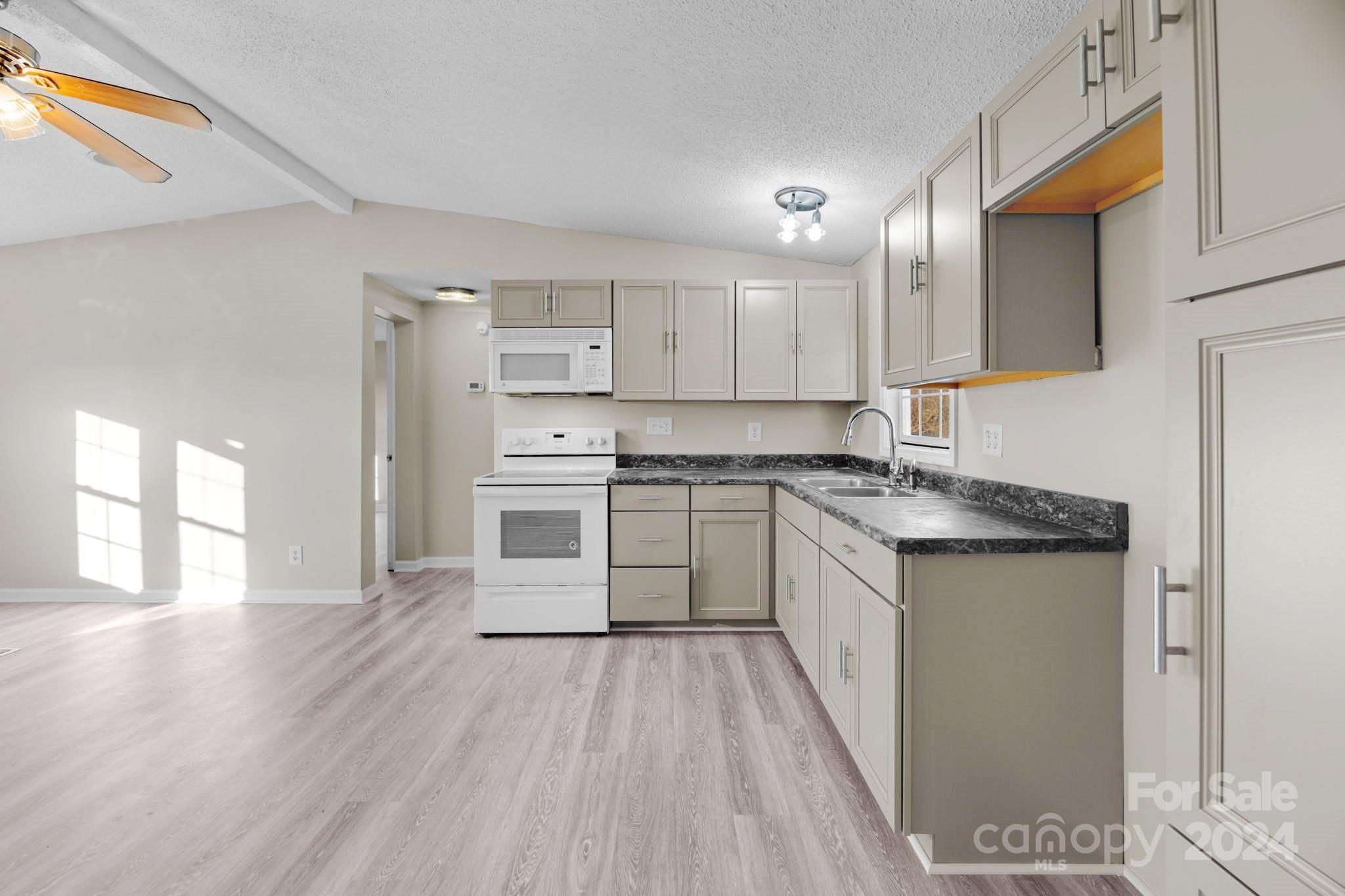 2827 Spring Court Road Kinston, NC 28504 - Photo 19 of 39 Gallery Image 19