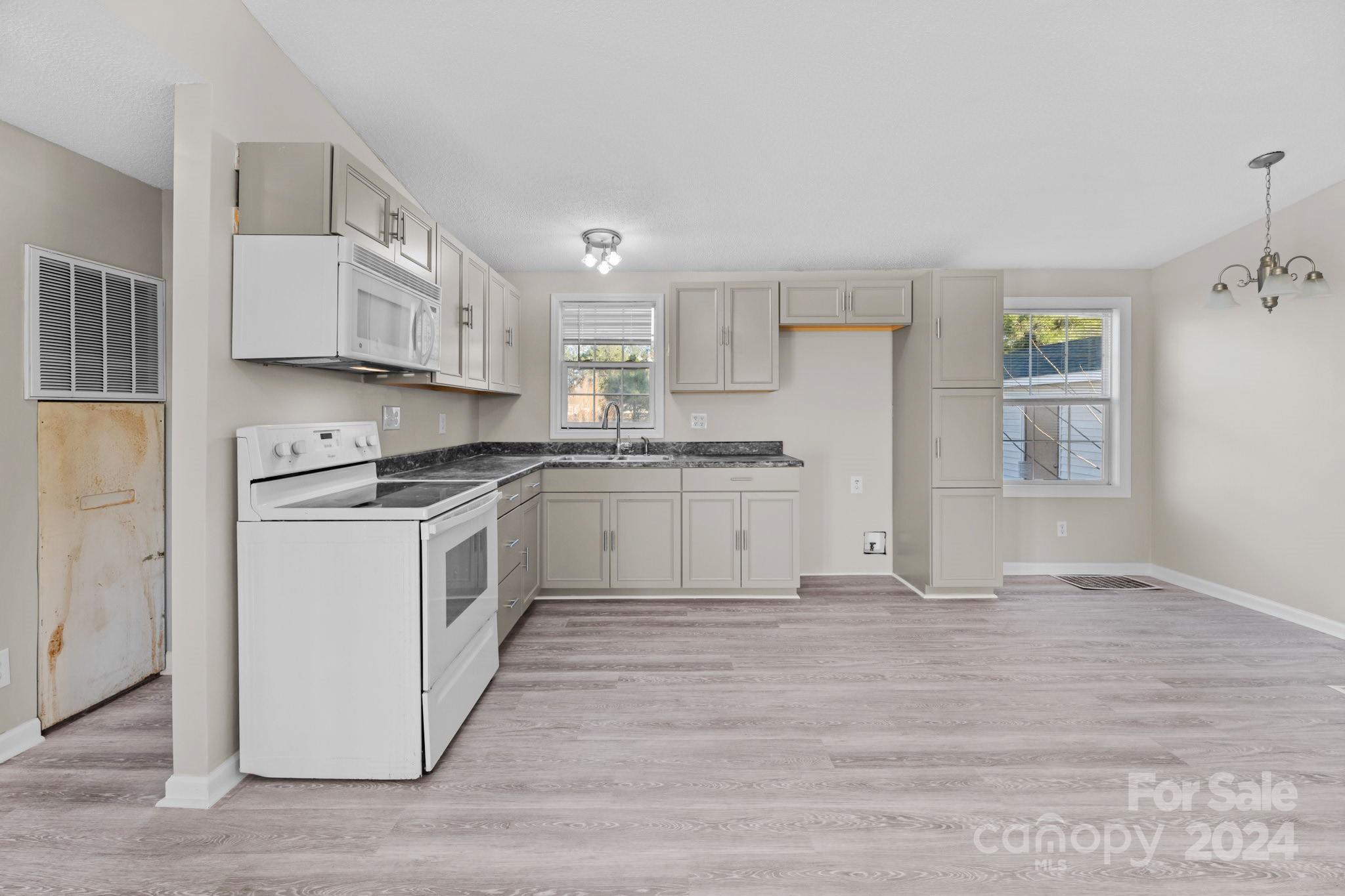 2827 Spring Court Road Kinston, NC 28504 - Photo 22 of 39 Gallery Image 22