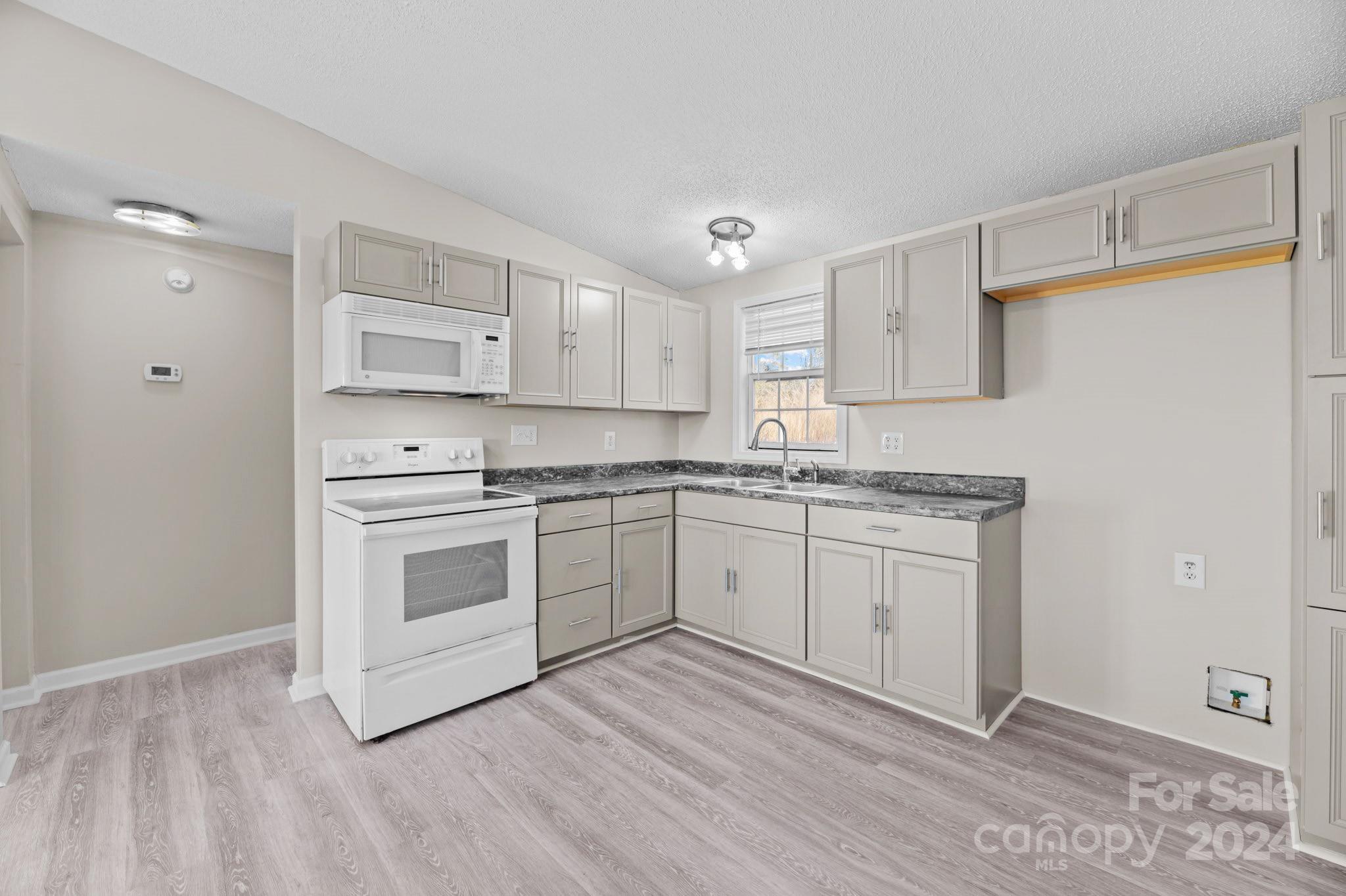 2827 Spring Court Road Kinston, NC 28504 - Photo 23 of 39 Gallery Image 23