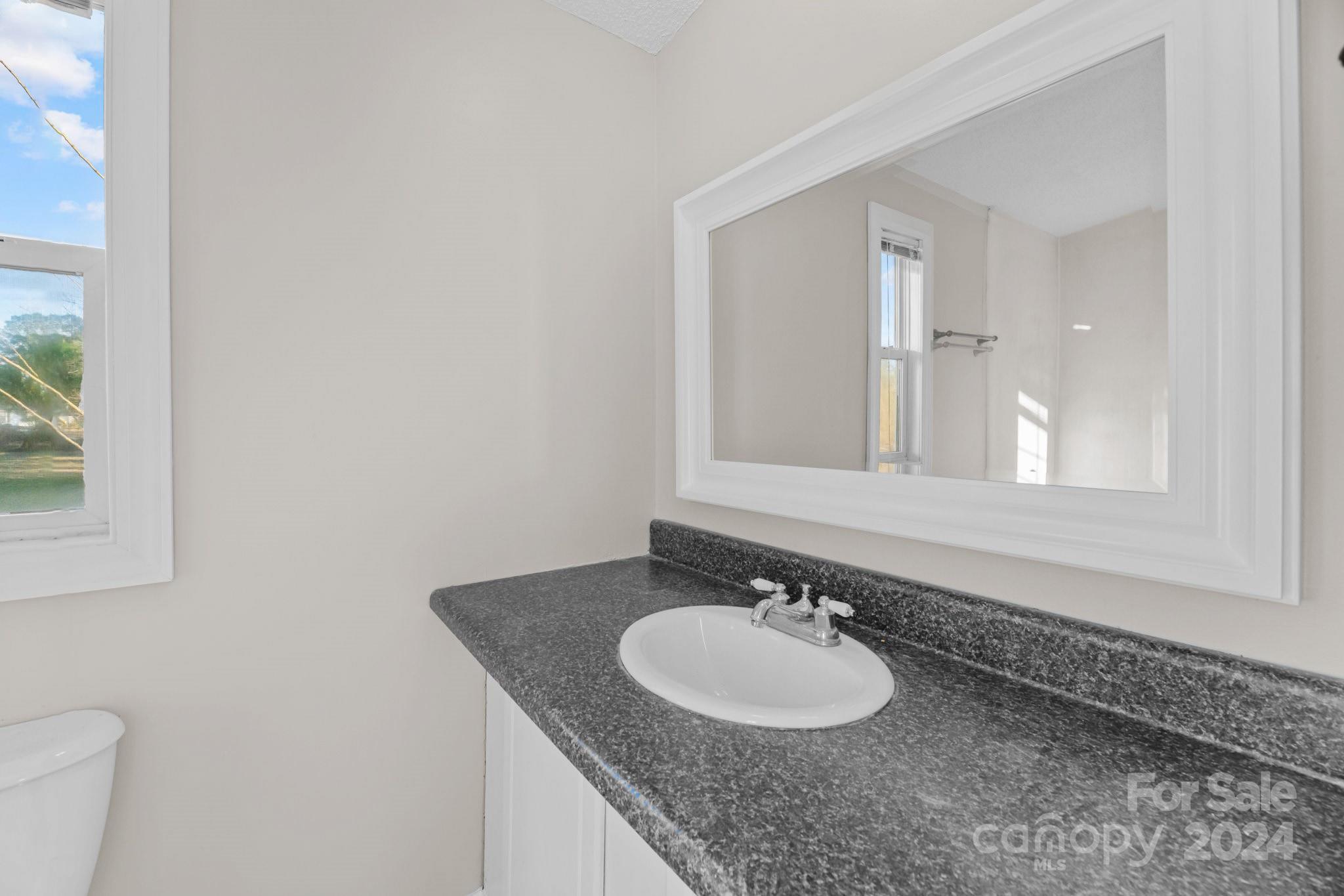 2827 Spring Court Road Kinston, NC 28504 - Photo 28 of 39 Gallery Image 28