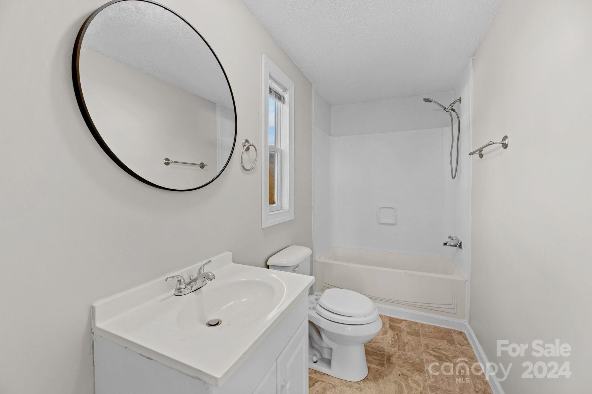 2827 Spring Court Road Kinston, NC 28504 - Photo 36 of 39 Gallery Image 36