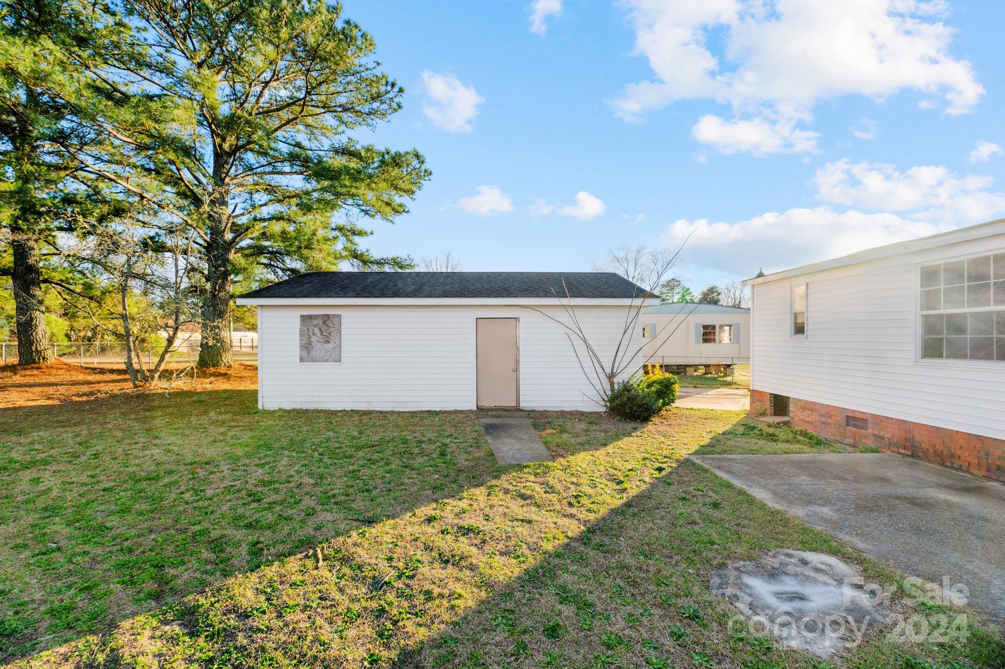 2827 Spring Court Road Kinston, NC 28504 - Photo 39 of 39 Gallery Image 39