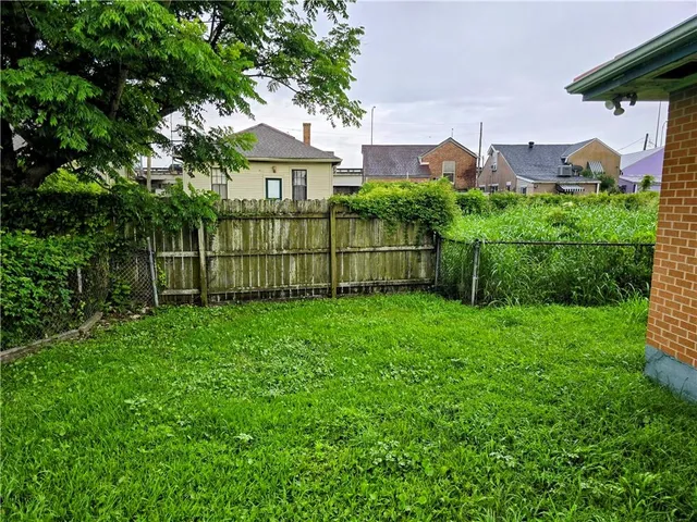 $1,460 | 3321 Republic Street, New Orleans, LA 70122