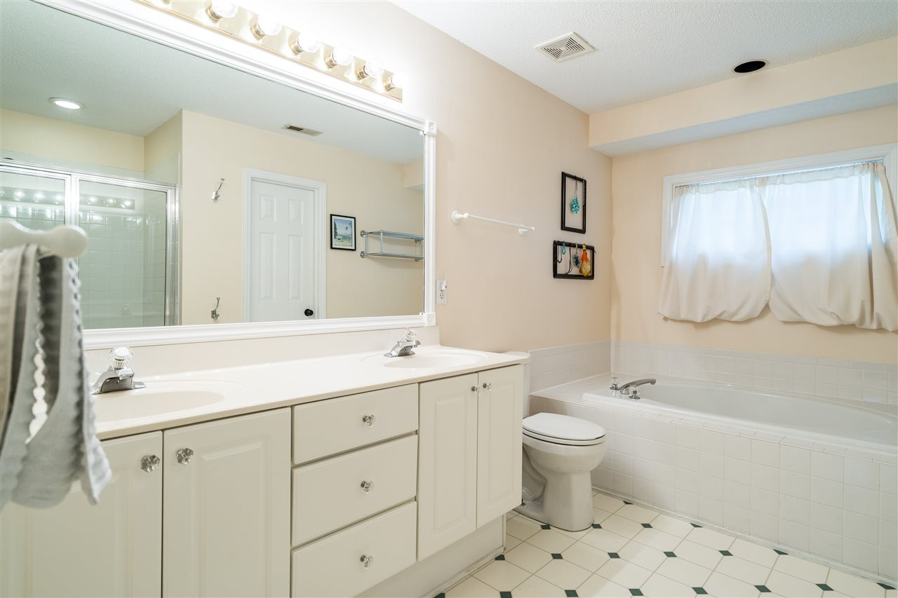 3316 Stone Castle Court Raleigh, NC 27613 - Photo 18 of 25 Photo 18