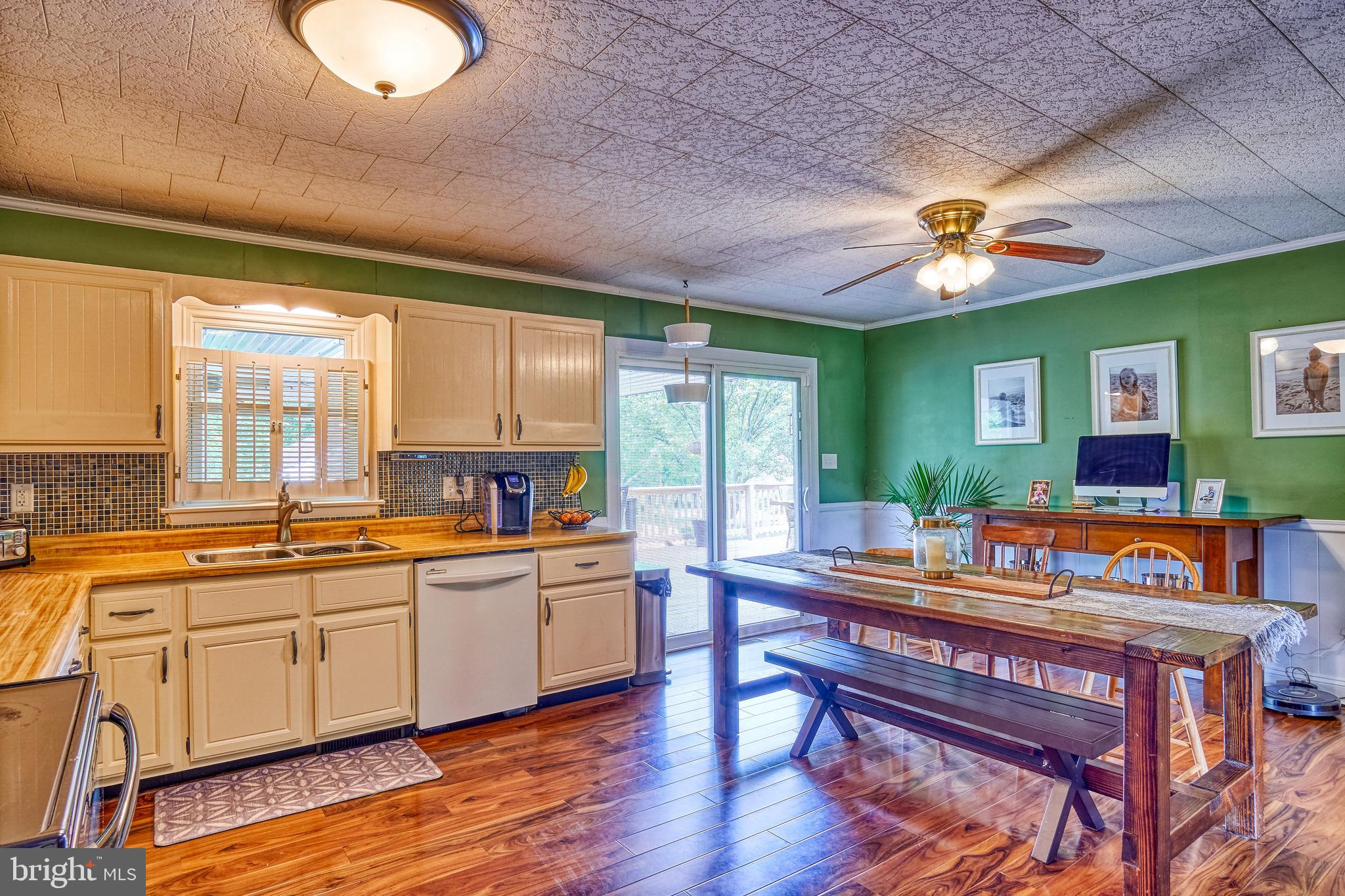 1 Clay Road Carlisle, PA 17015 - Photo 6 of 37 Eat in kitchen