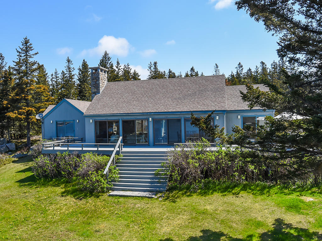 39 Blair Road Vinalhaven, ME 04863 - Photo 11 of 43 Main House