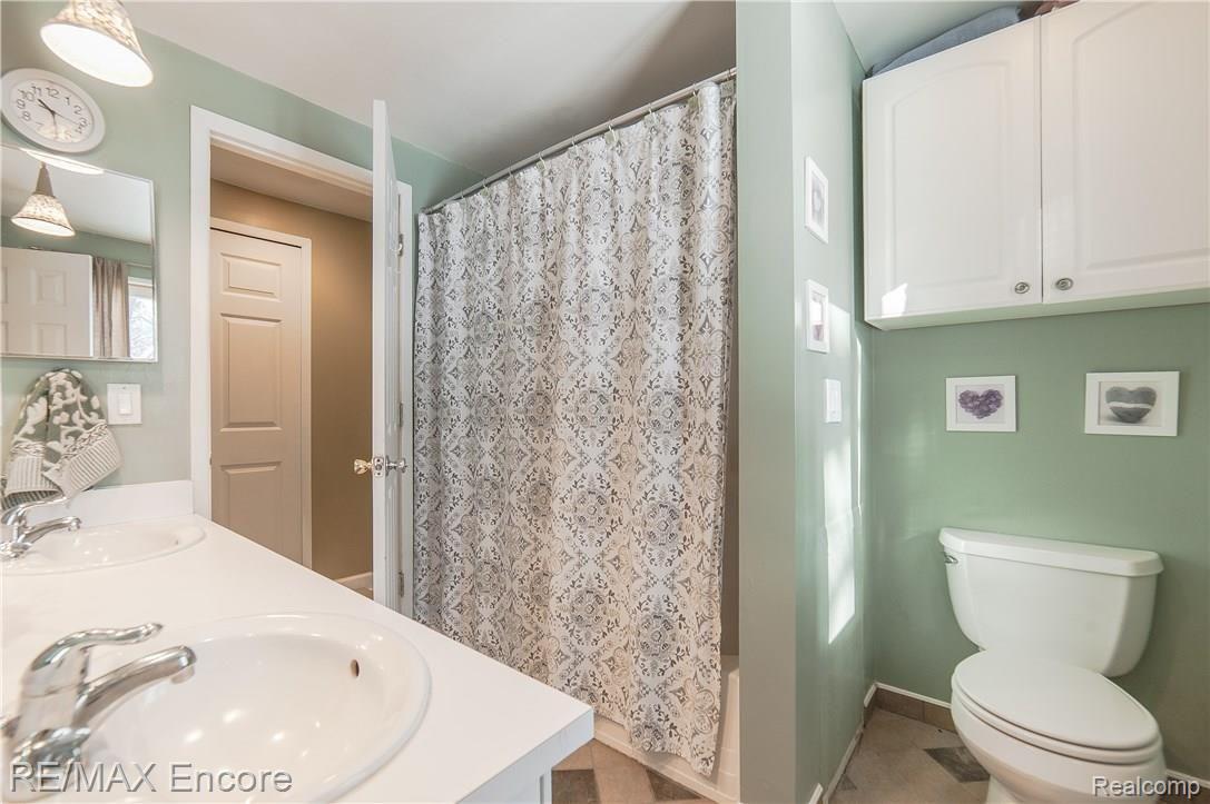 5139 Timber Ridge Trail Clarkston, MI 48346 - Photo 29 of 55 5139 Timber Ridge-29.jpg