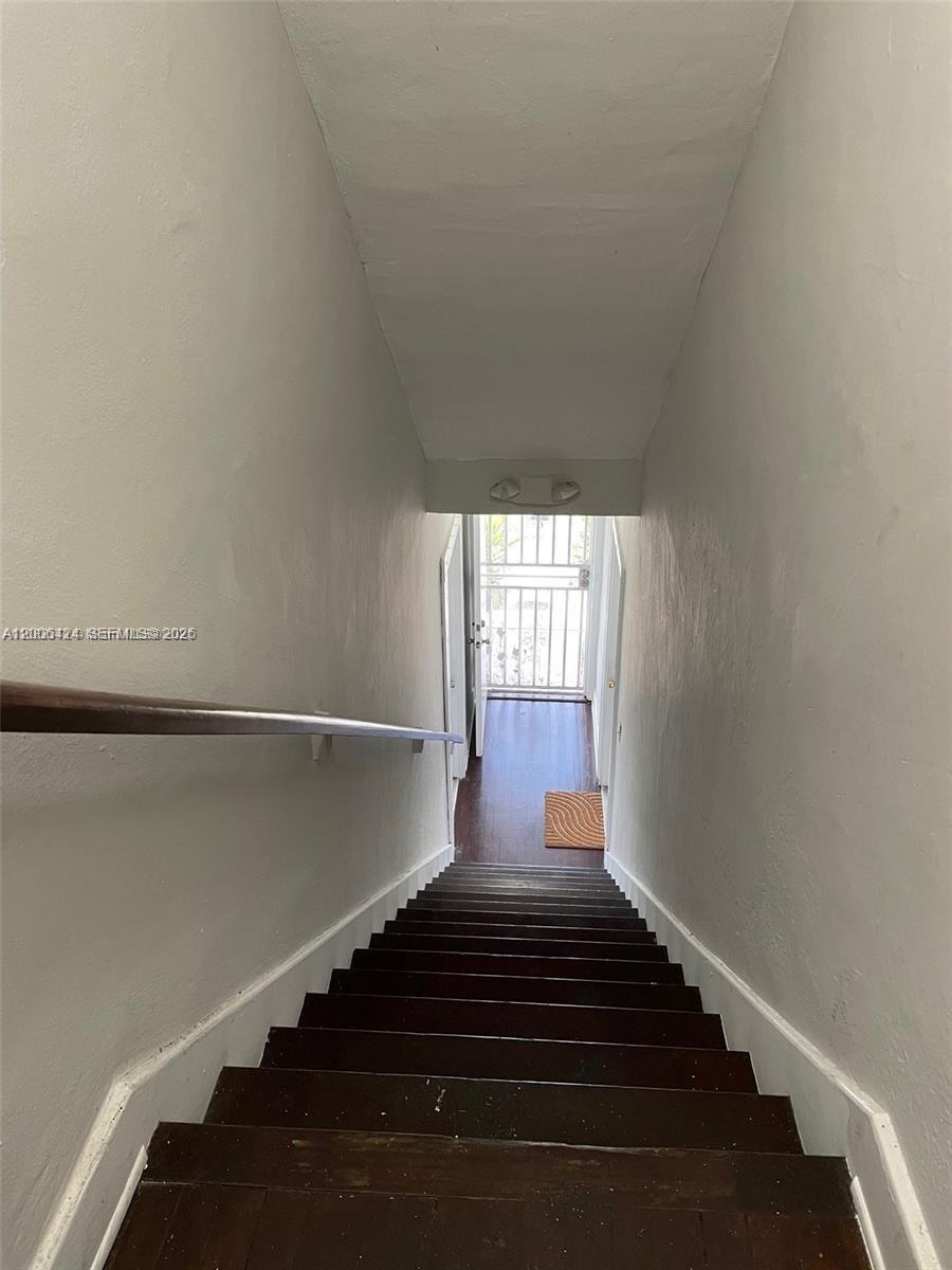 3364 Southwest 2nd Street, Unit 4 Miami, FL 33135 - Photo 3 of 14 a view of entryway