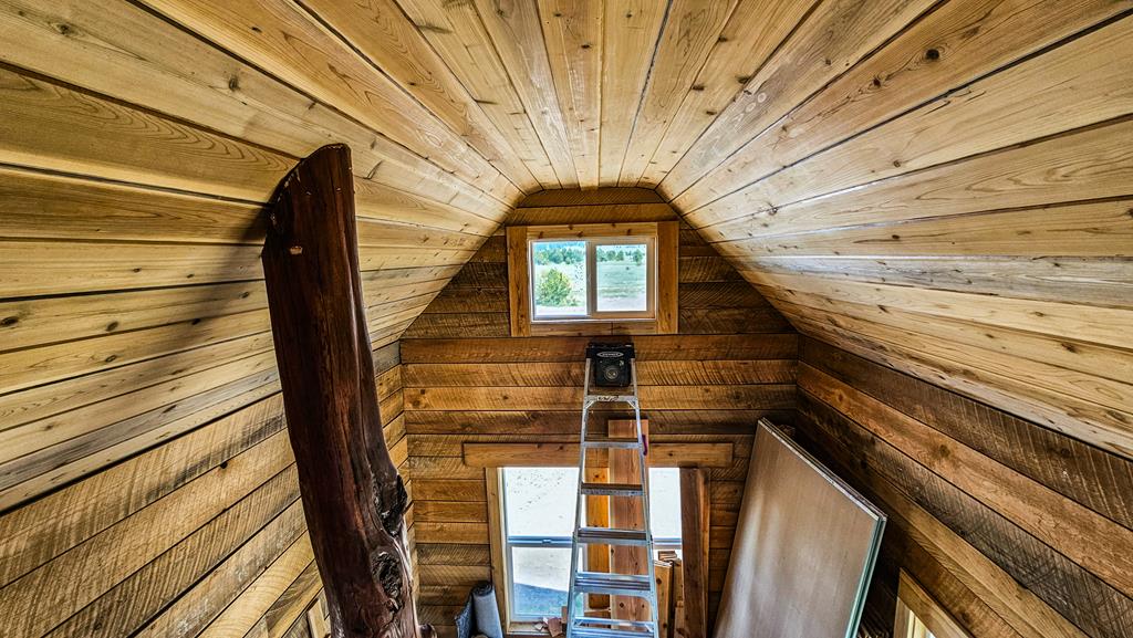 101 Sixty Lane Cascade, ID 83611 - Photo 13 of 52