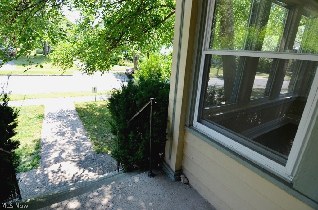 3251 Berkeley Road Cleveland, OH 44118 - Photo 13 of 18