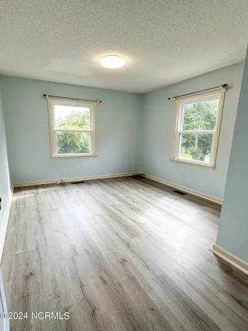 $2,550 | 7301 Sound Drive, Unit EAST, Emerald Isle, NC 28594