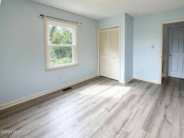 $2,550 | 7301 Sound Drive, Unit EAST, Emerald Isle, NC 28594