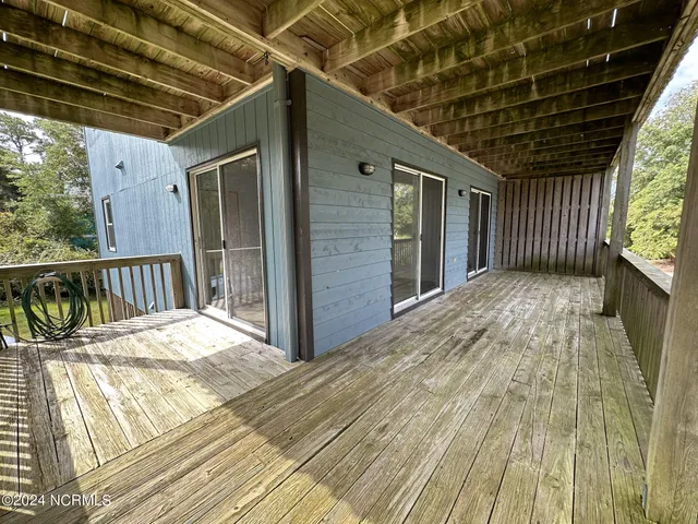 $2,550 | 7301 Sound Drive, Unit EAST, Emerald Isle, NC 28594