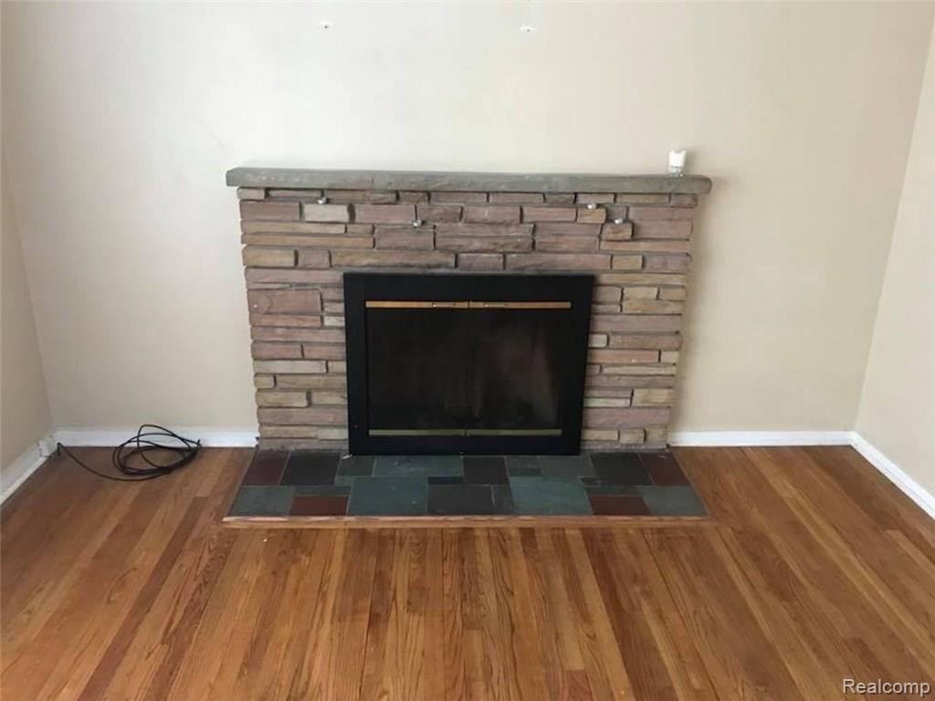 23405 Joy Road Dearborn Heights, MI 48127 - Photo 16 of 23