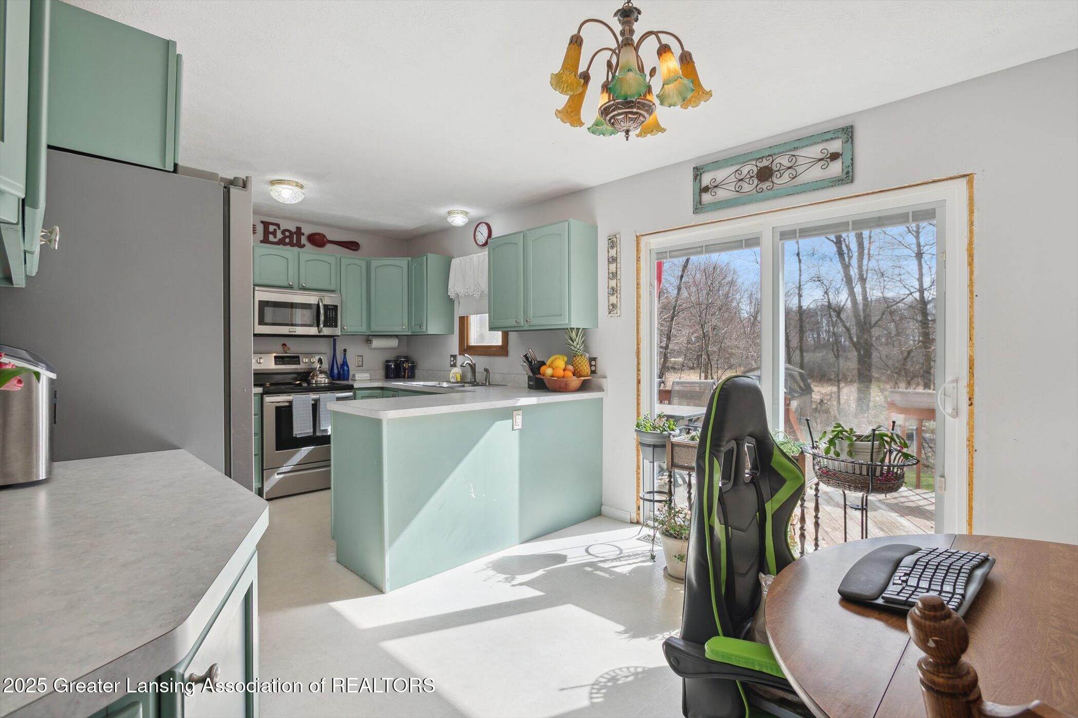 3005 Budd Road Stockbridge, MI 49285 - Photo 14 of 32 Dining in to Kitchen