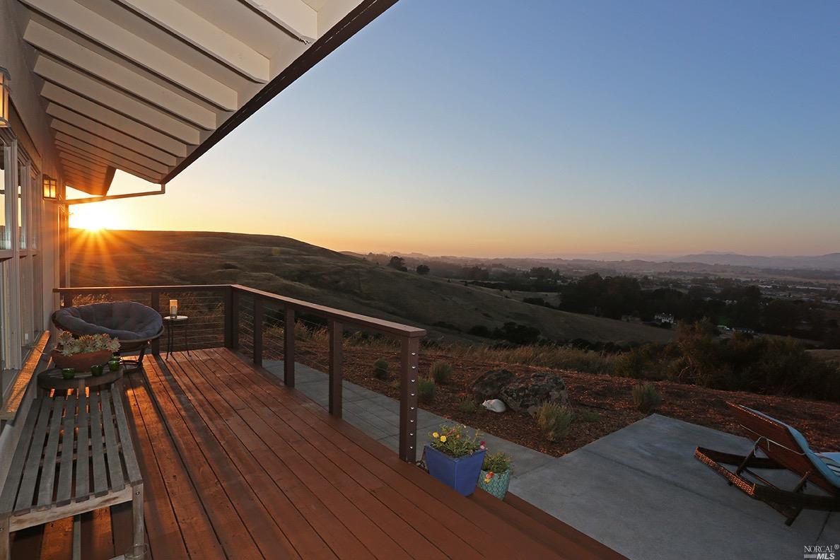 250 Spring Ridge Lane Petaluma, CA 94952 - Photo 1 of 1 Gallery Image 1