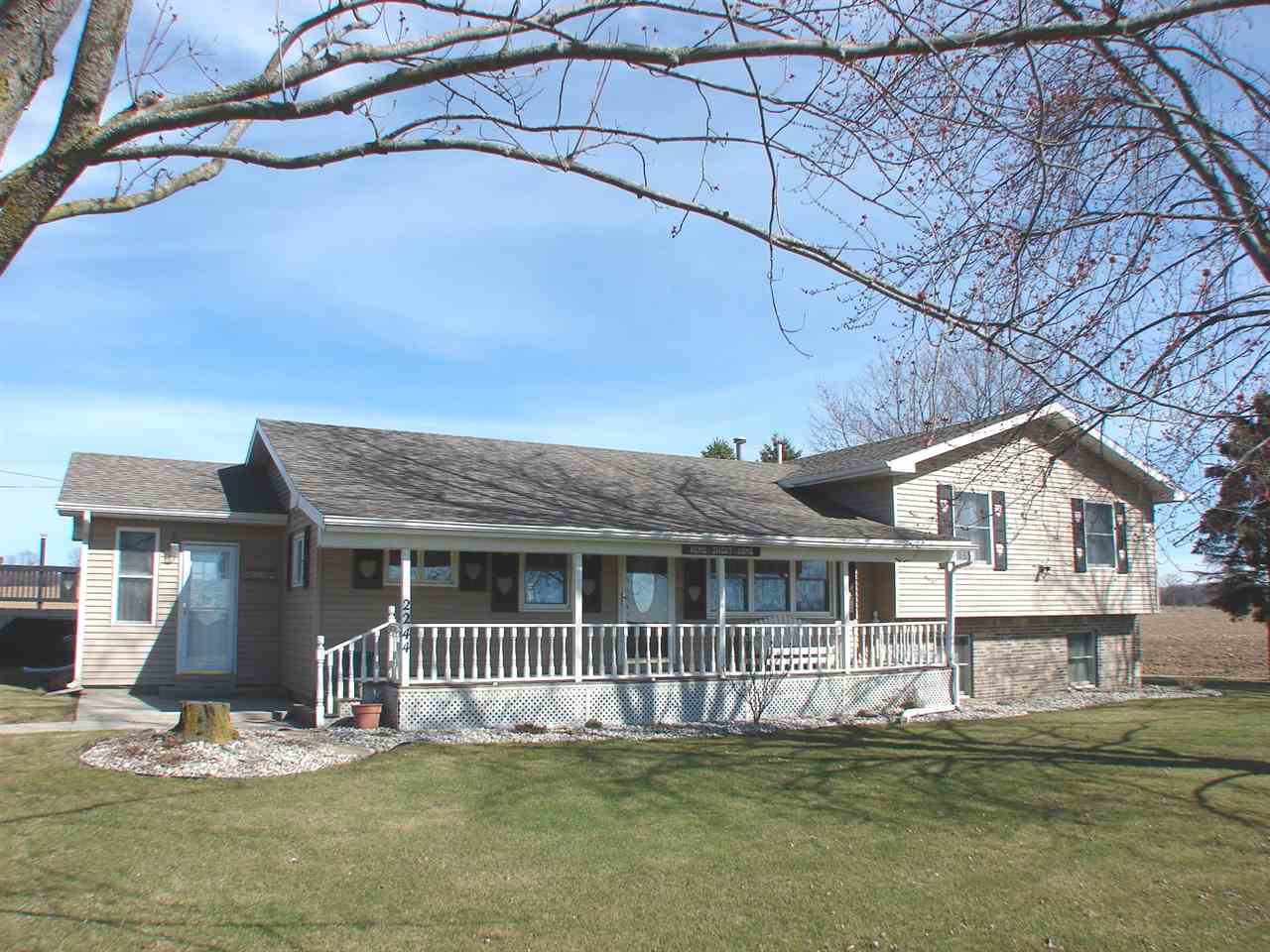 2244 North Jerome Road Ithaca, MI 48847 - Photo 1 of 5 1859452.JPG
