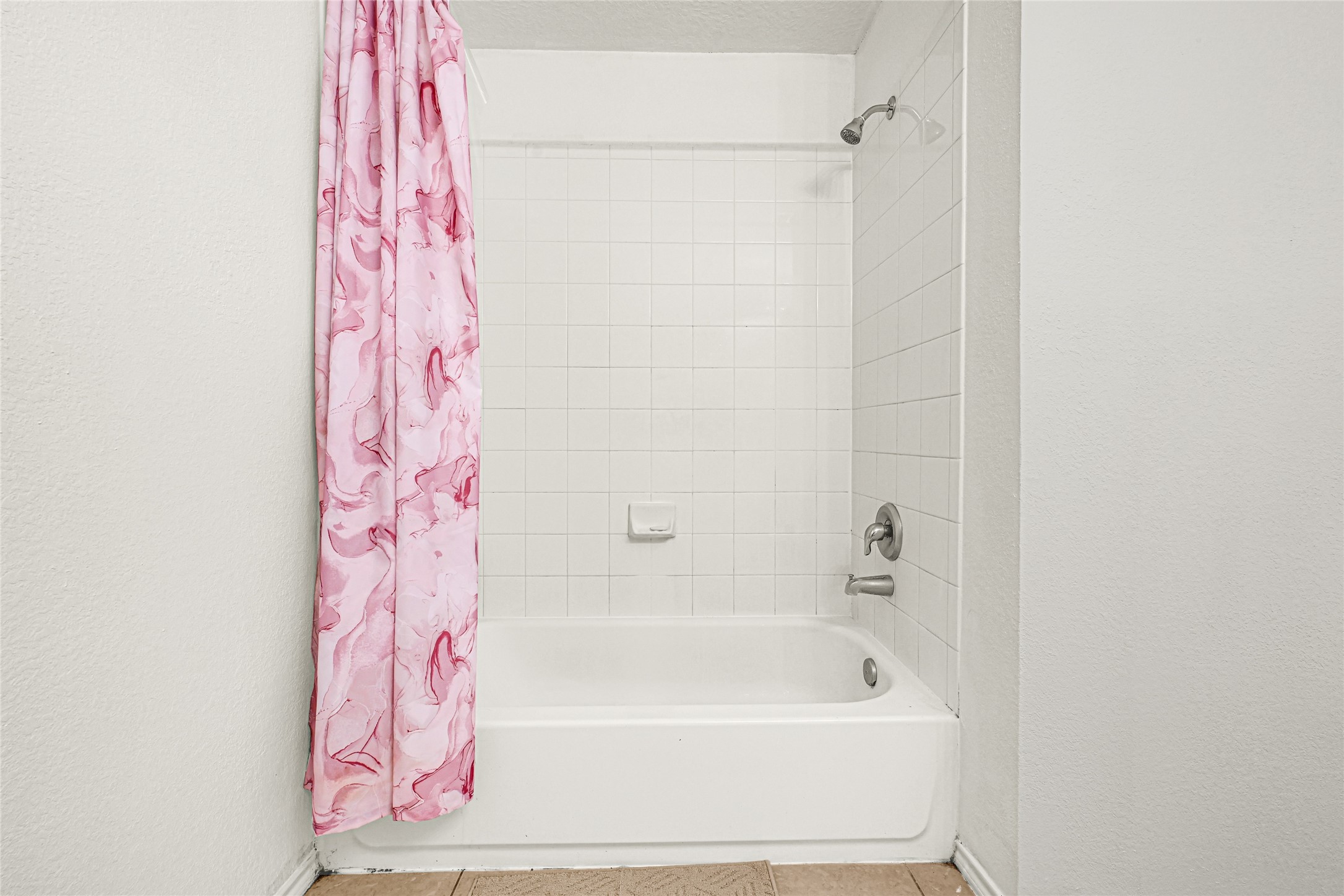 2911 Aspen Fair Trail Spring, TX 77389 - Photo 22 of 24 a bathroom with a bathtub and shower