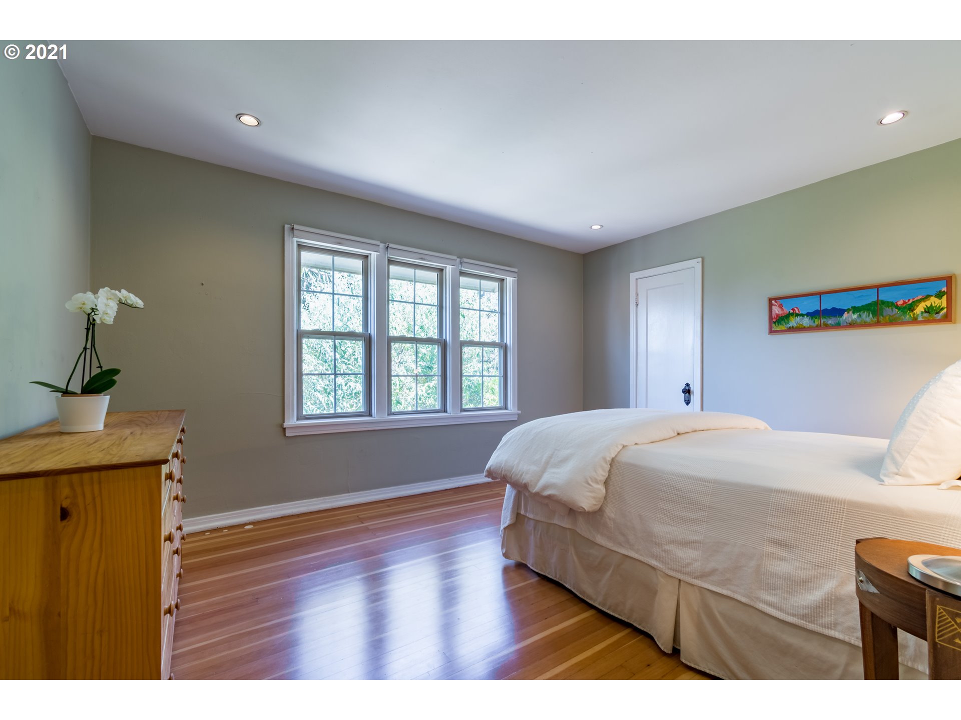2500 Spring Boulevard Eugene, OR 97403 - Photo 13 of 32 Gallery Image 13