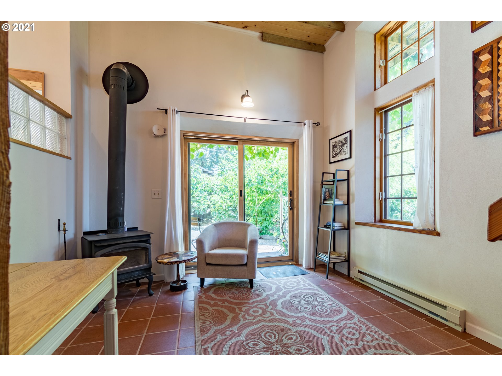 2500 Spring Boulevard Eugene, OR 97403 - Photo 22 of 32 Gallery Image 22