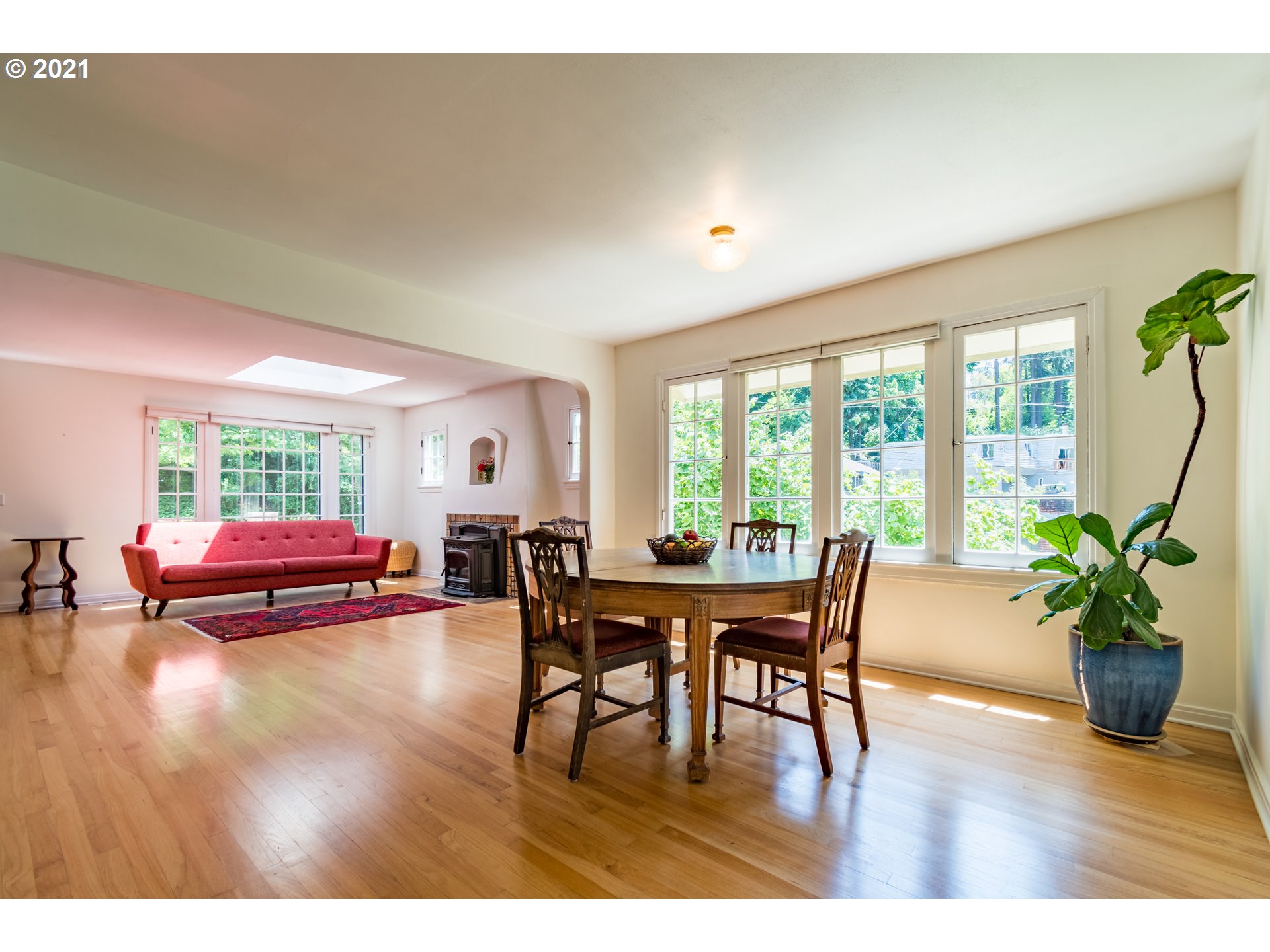2500 Spring Boulevard Eugene, OR 97403 - Photo 6 of 32 Gallery Image 6