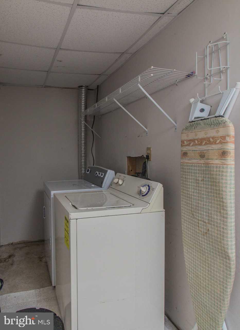 3941 Bayville Road Baltimore, MD 21220 - Photo 29 of 32 a utility room with dryer and washer
