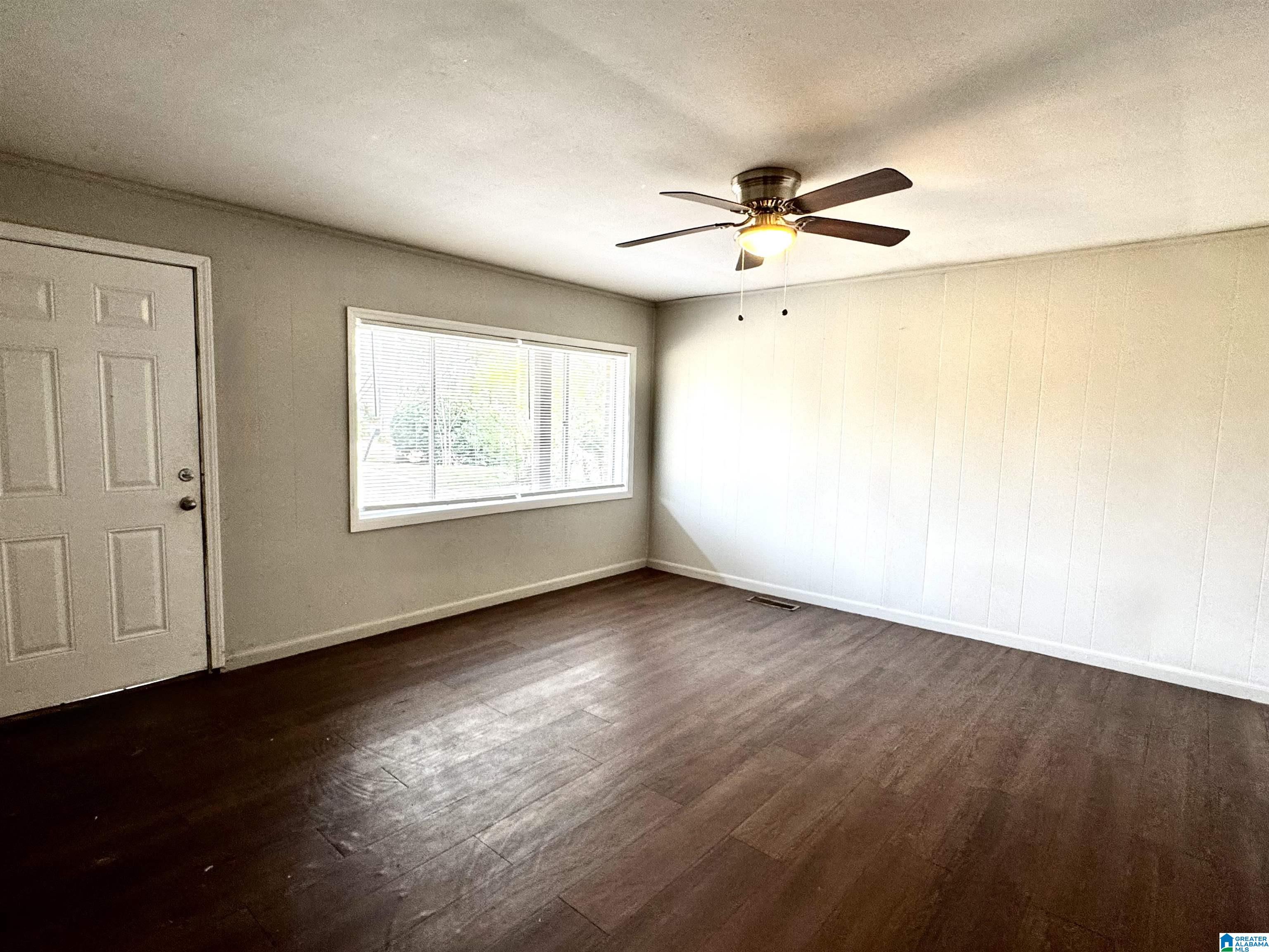 415 Thomas Street Warrior, AL 35180 - Photo 5 of 22