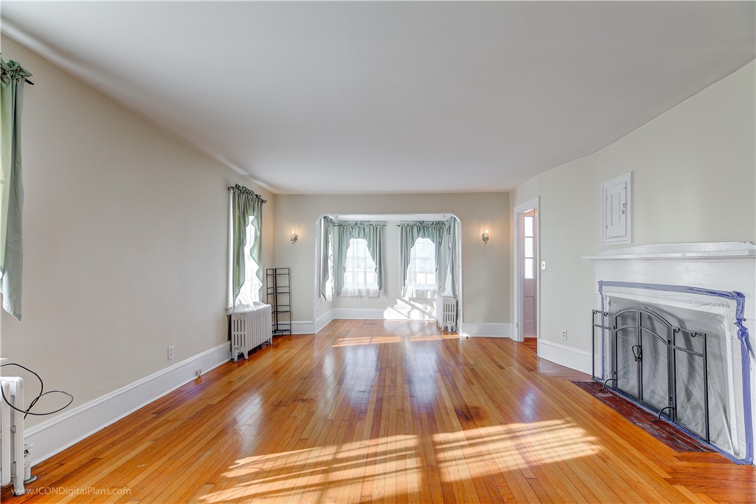 4168 Main Road, Unit 1 Tiverton, RI 02878 - Photo 6 of 31 Living Room