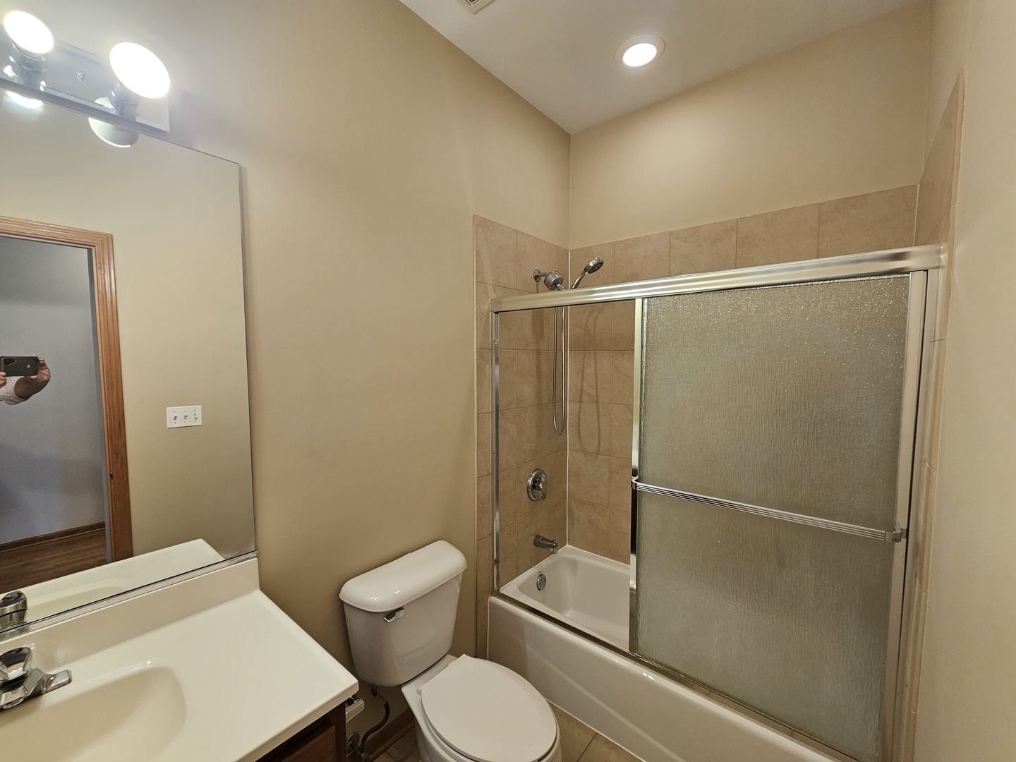1326 West Grenshaw Street, Unit 2D Chicago, IL 60607 - Photo 13 of 16