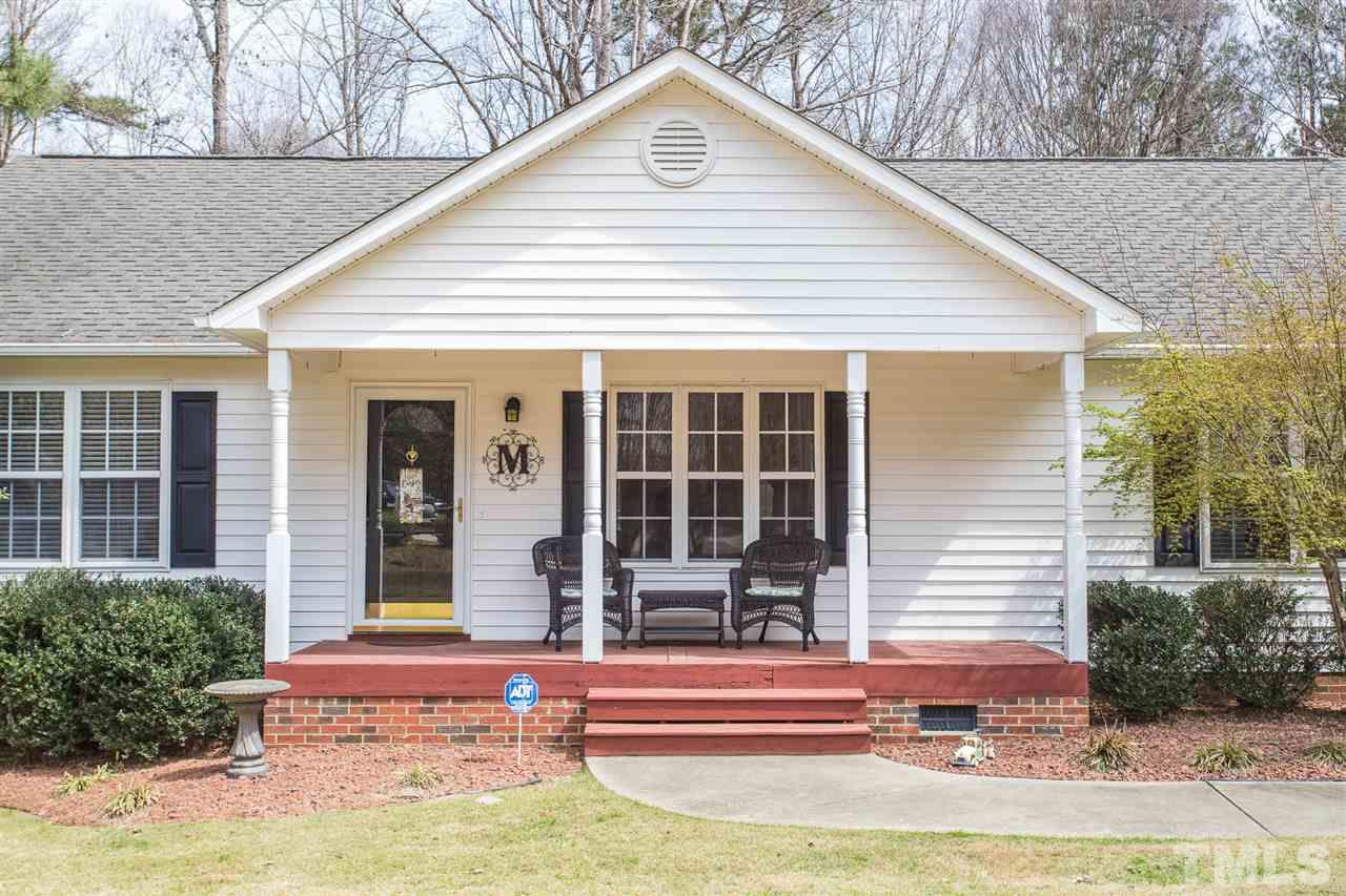 219 Beaver Ridge Way Benson, NC 27504 - Photo 2 of 24