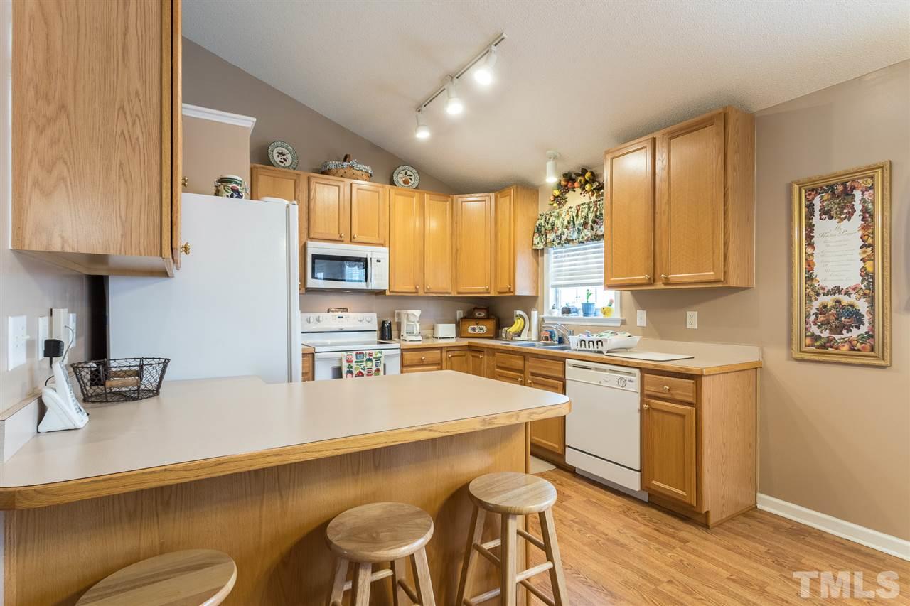 219 Beaver Ridge Way Benson, NC 27504 - Photo 11 of 24