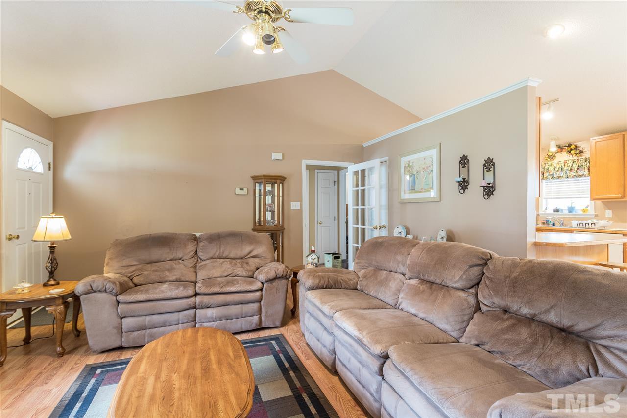 219 Beaver Ridge Way Benson, NC 27504 - Photo 6 of 24