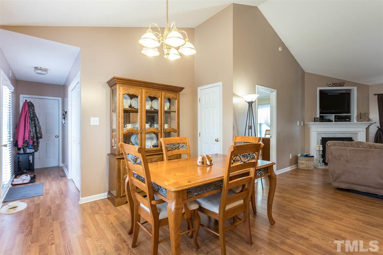 219 Beaver Ridge Way Benson, NC 27504 - Photo 8 of 24
