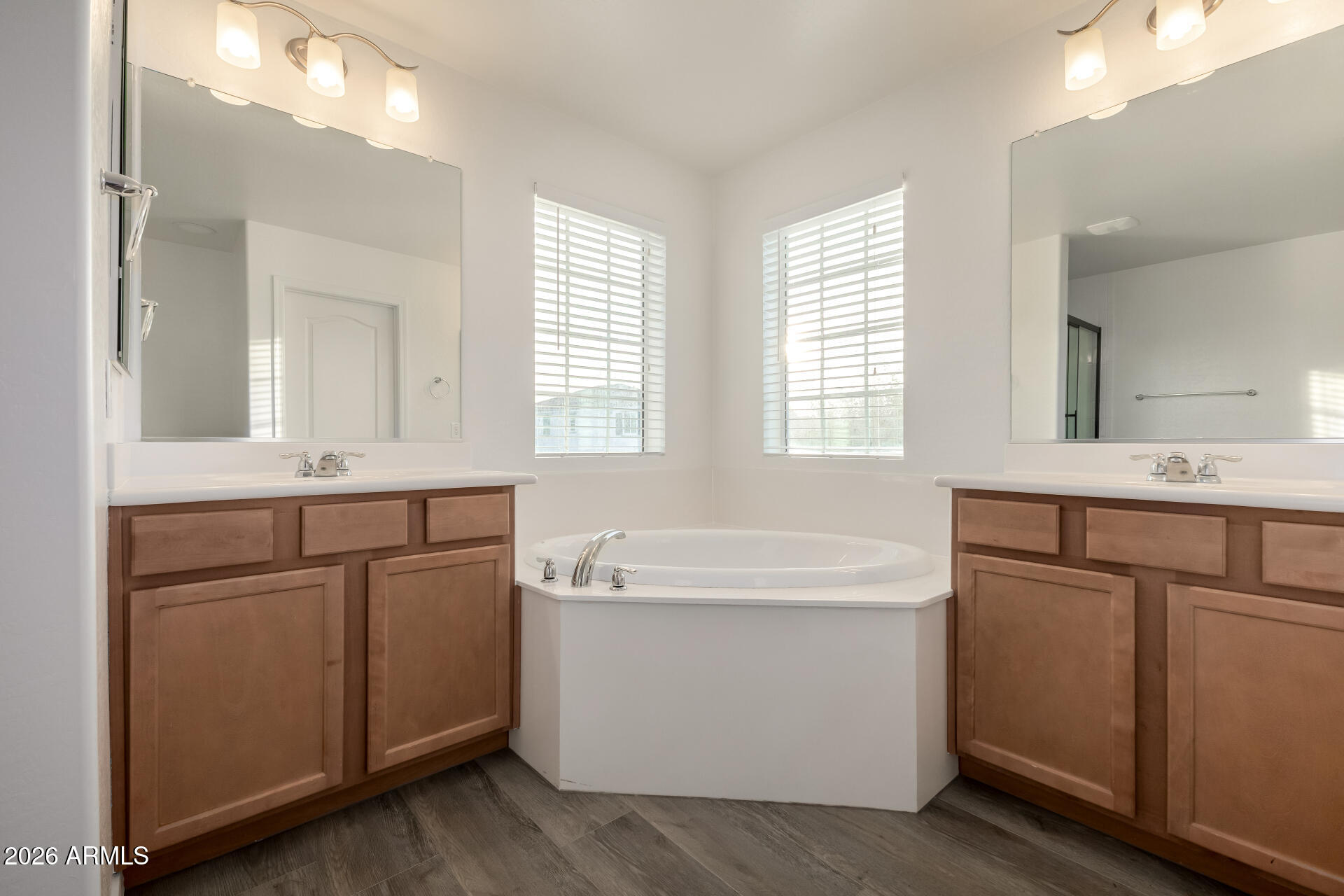 836 Constance Way Phoenix, AZ 85042 - Photo 19 of 51 20 Constance