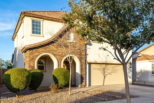 $2,450 | 836 Constance Way, Phoenix, AZ 85042