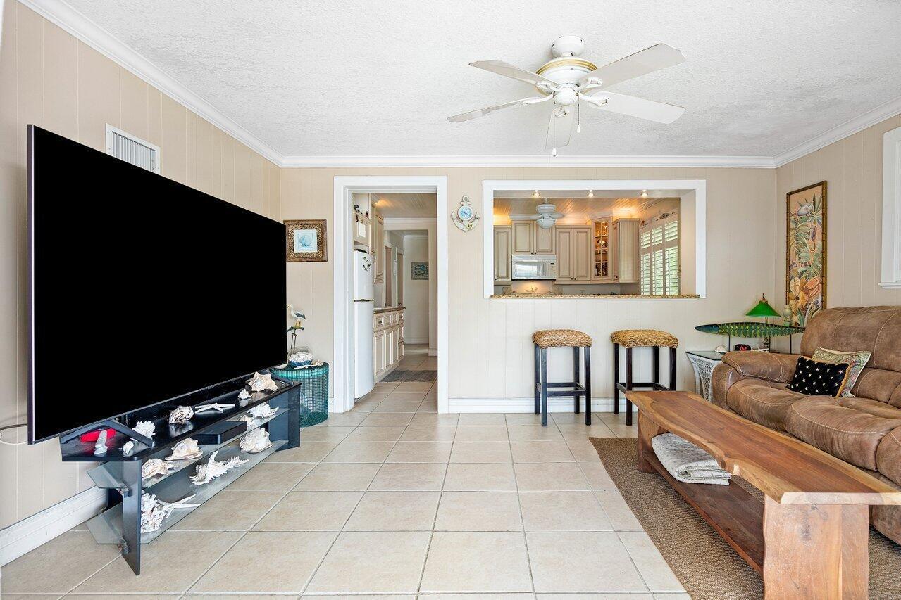 11091 Ellison Wilson Road North Palm Beach, FL 33408 - Photo 20 of 47 Interior Living Area