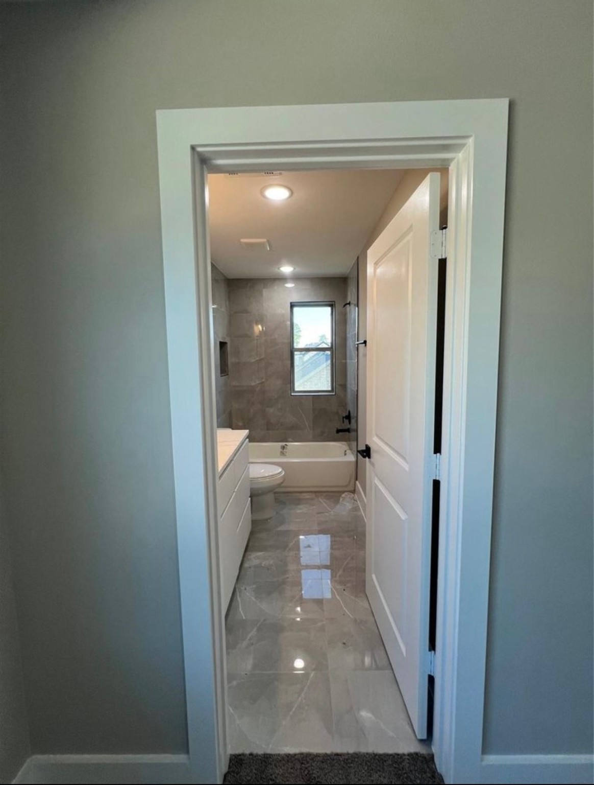 20003 Venetto St Spring Spring, TX 77388 - Photo 6 of 8 a view of a hallway