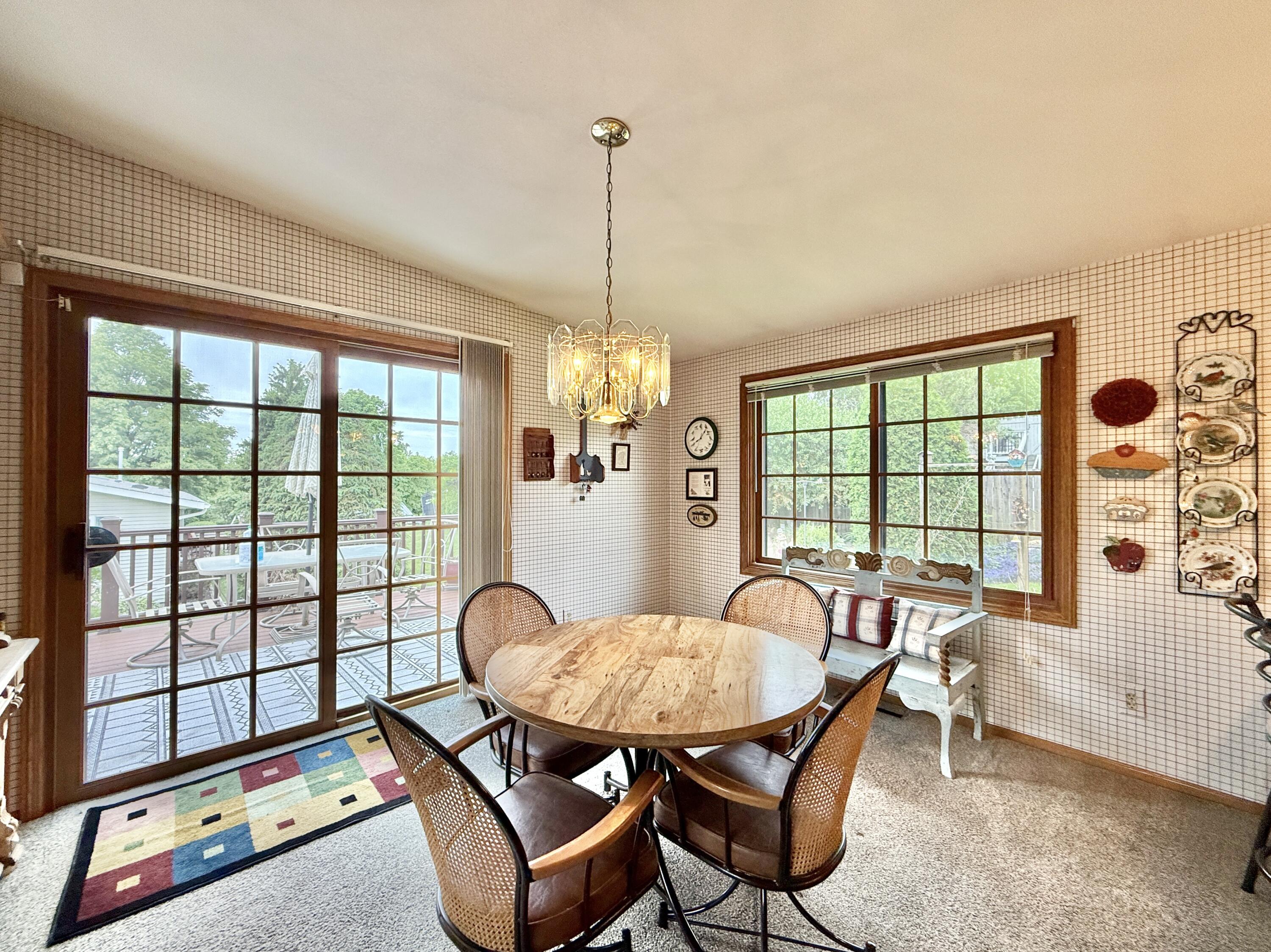 N3357 Ivy Road Geneva, WI 53147 - Photo 5 of 25 IMG_2197