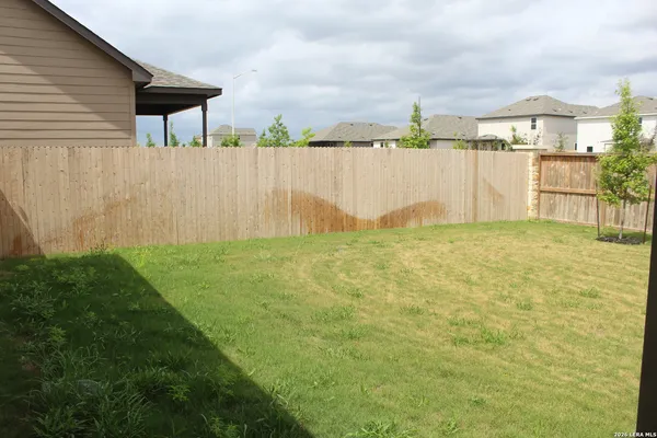 $2,900 | 426 Nightingale Avenue, Marion, TX 78124
