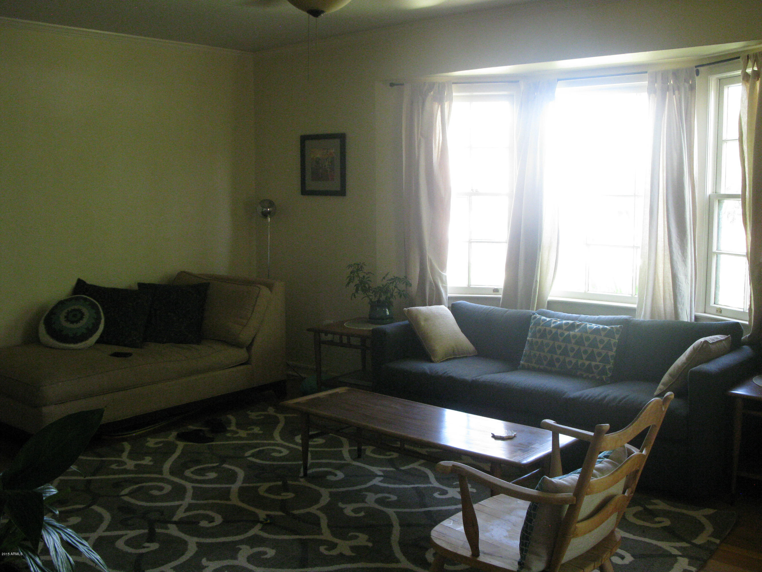 1459 East Flower Street Phoenix, AZ 85014 - Photo 11 of 40 Living room