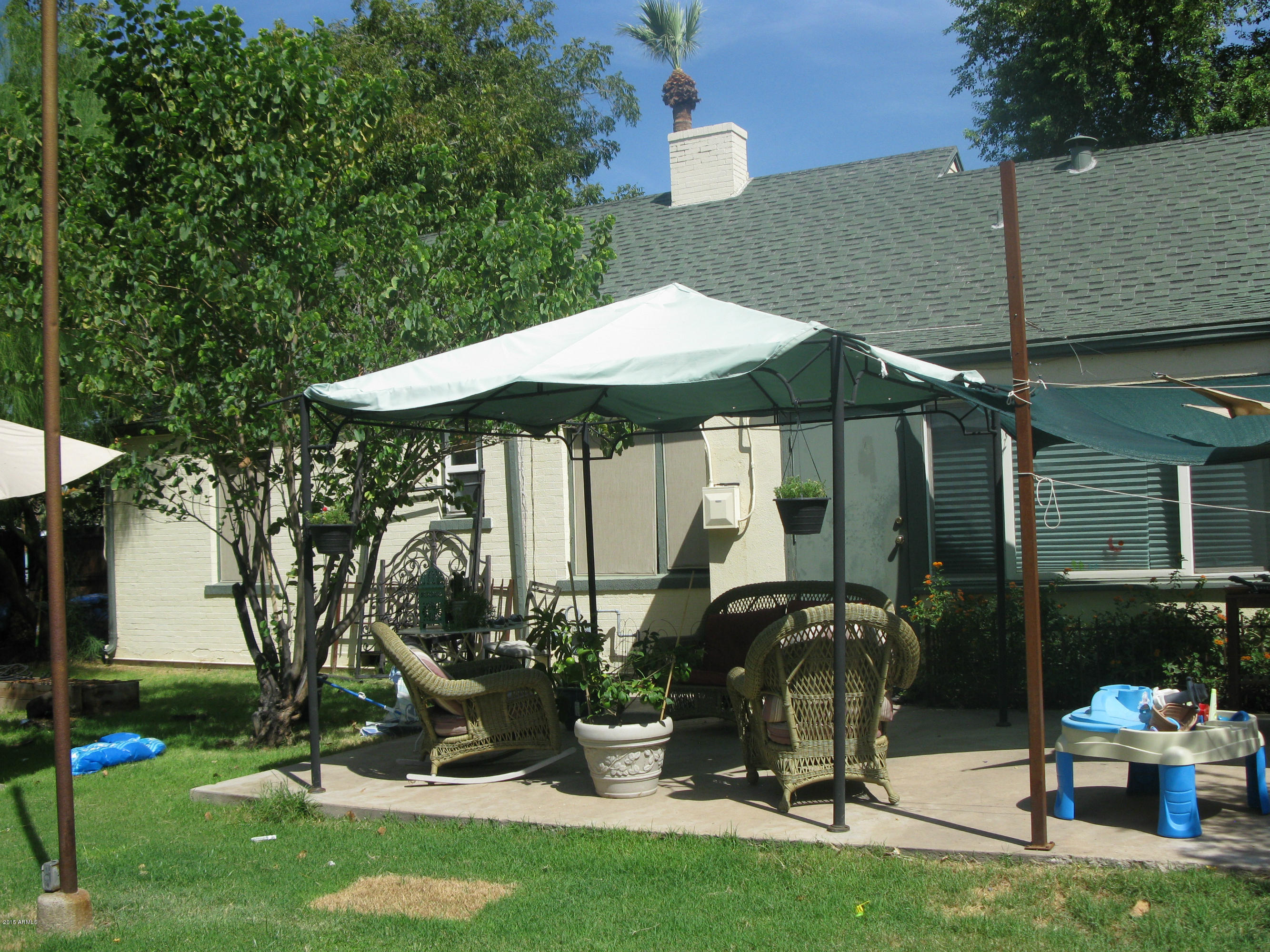 1459 East Flower Street Phoenix, AZ 85014 - Photo 39 of 40 Covered patio