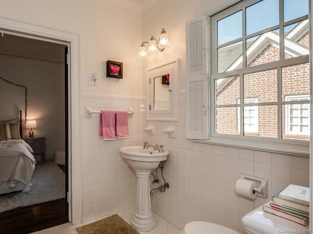 2166 Norton Road Charlotte, NC 28207 - Photo 20 of 34 Gallery Image 20