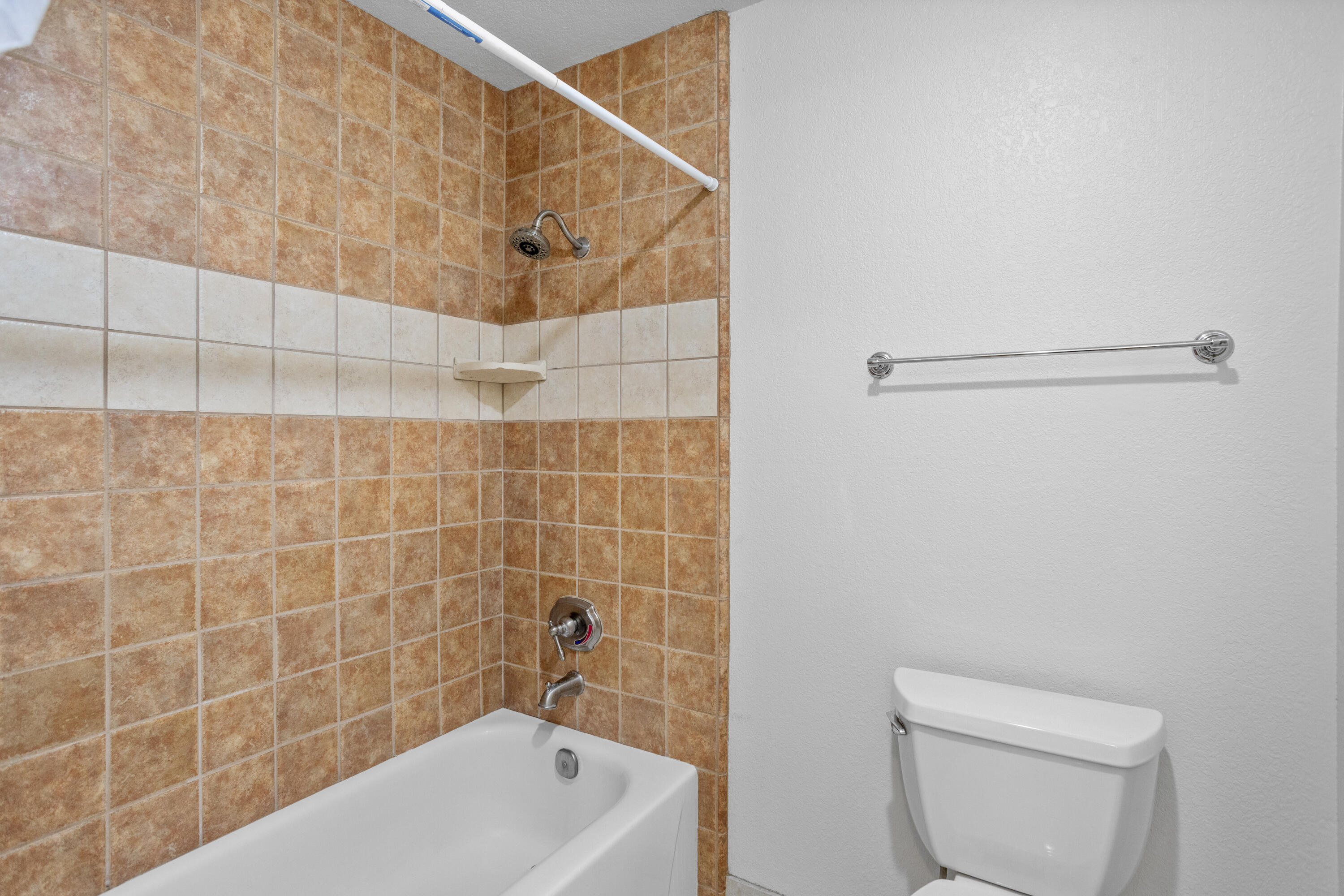 488 Ridgecrest Trail, Unit 233 Redding, CA 96003 - Photo 15 of 22 IMG_3350