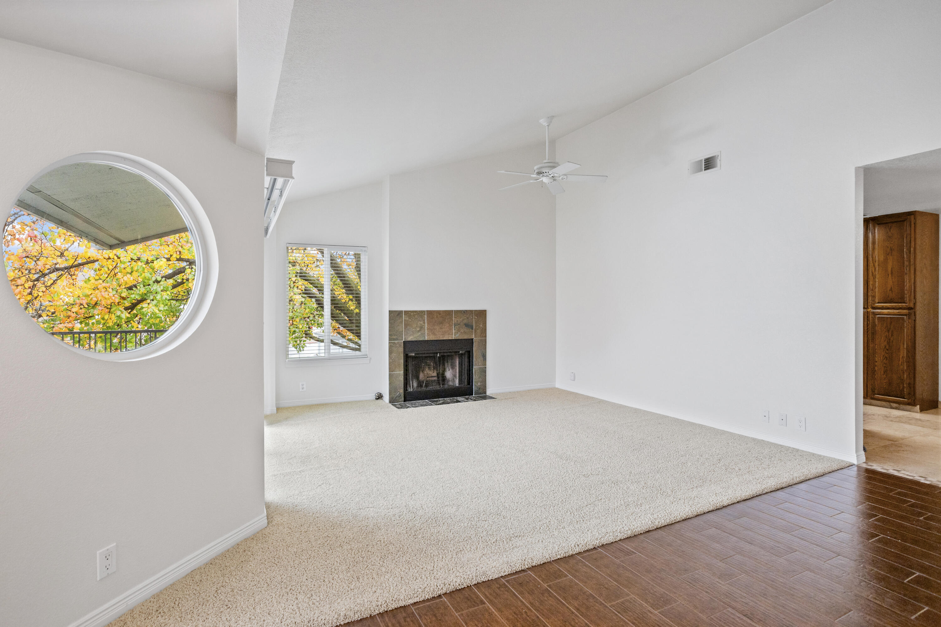 488 Ridgecrest Trail, Unit 233 Redding, CA 96003 - Photo 8 of 22 IMG_3317