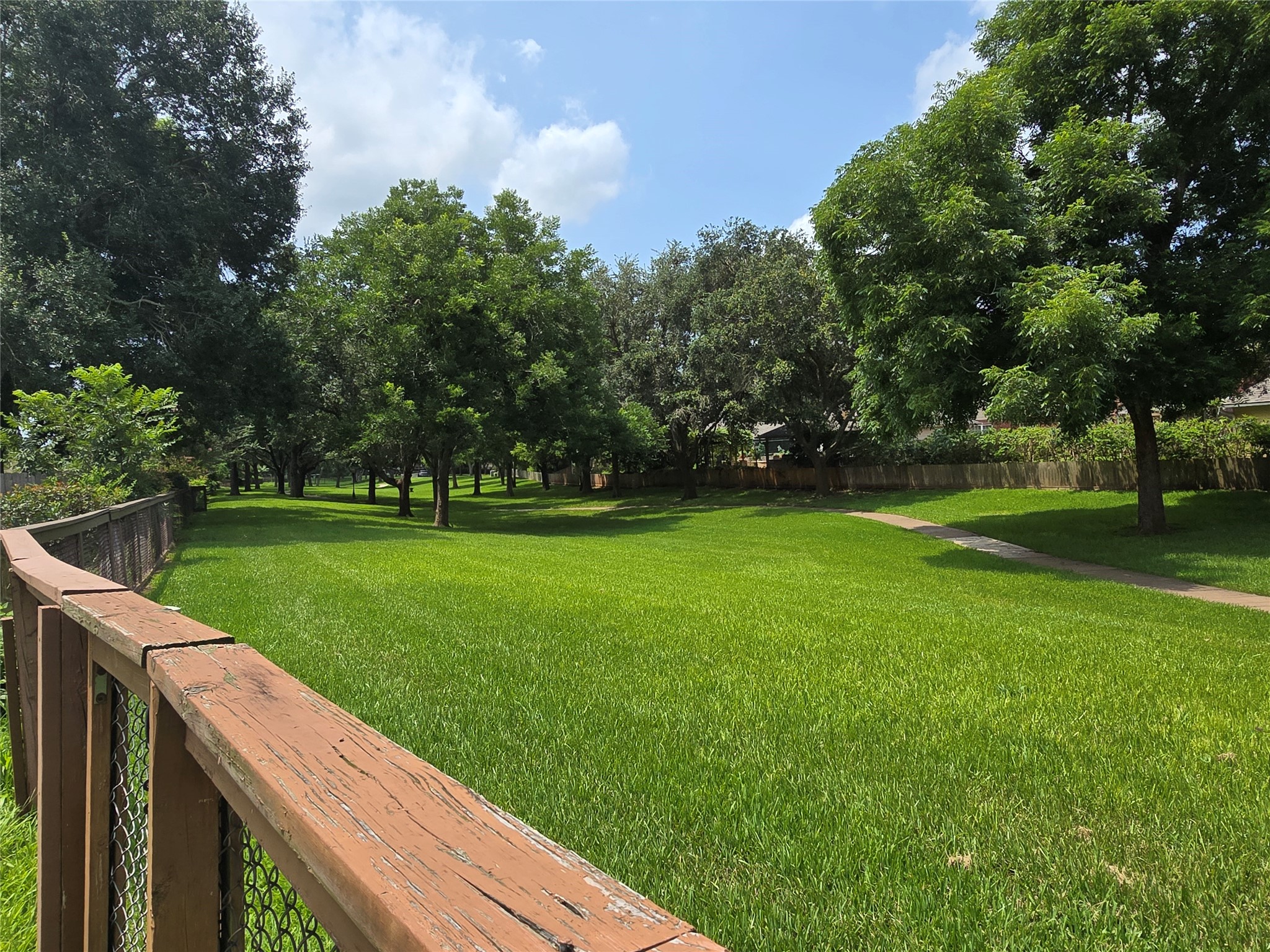 3434 Streamside Lane Sugar Land, TX 77479 - Photo 7 of 25