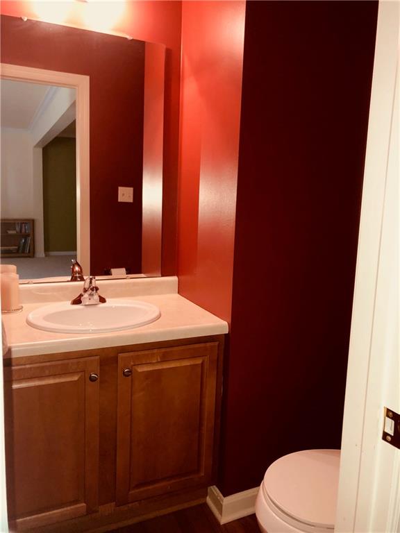 11 Castle View Drive McKees Rocks, PA 15136 - Photo 8 of 25 Main floor powder room