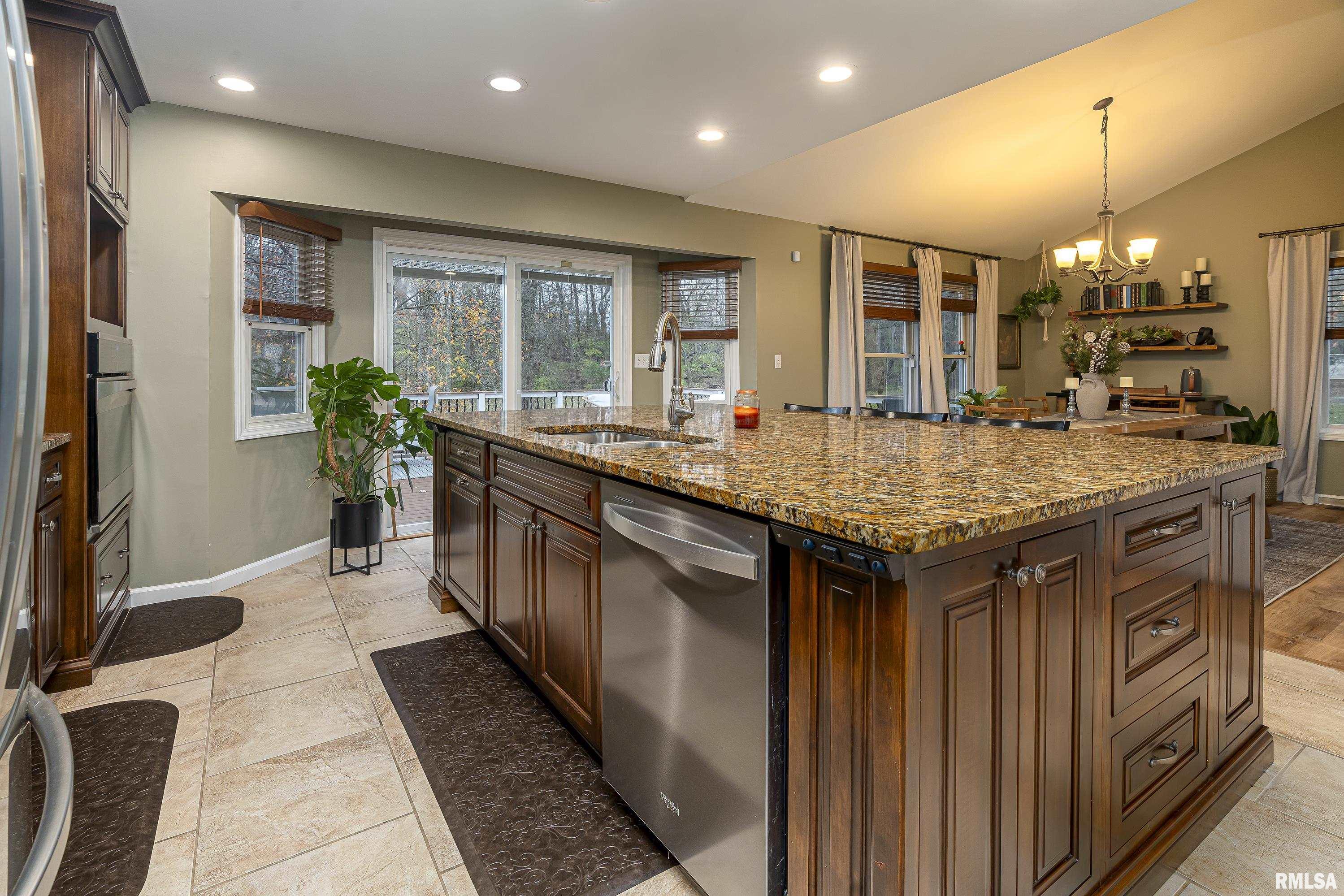 1809 Spring Garden Road Marion, IL 62959 - Photo 11 of 28