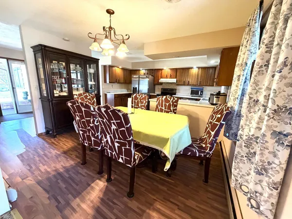 $269,900 | 613 Pennsylvania Avenue, Adrian, MN 56110